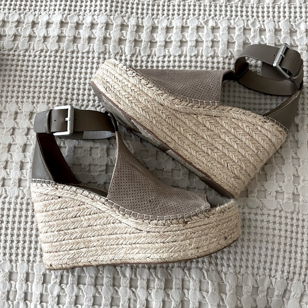 Marc Fisher Mlannie Suede Espadrille Wedge Sandals Size 8
